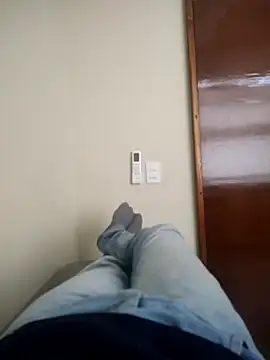 gatmoreno1 online show from 12.17.25