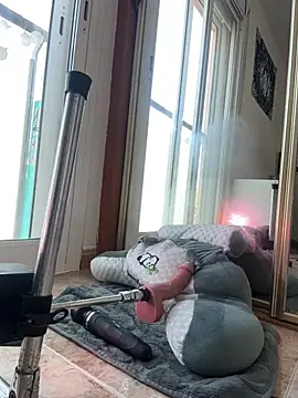 AlaskaLover online show from 04.14.26