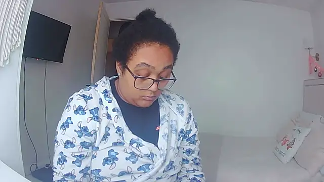 vanilla chocolate23 online show from 11.27.25