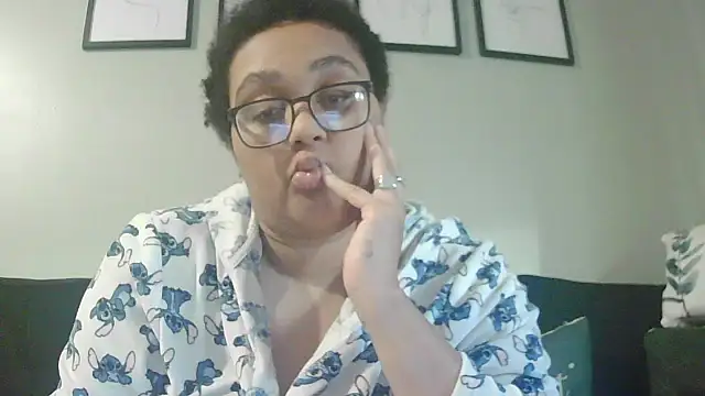 vanilla chocolate23 online show from 12.03.25