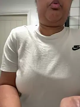 vanilla chocolate23 online show from 01.10.26