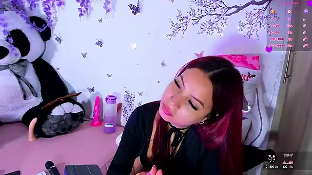 IamSteph13 online show from 12.15.24