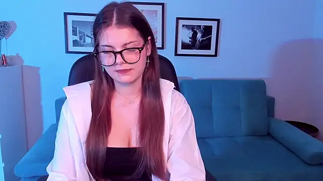 AdeliaKiss online show from 02.02.25