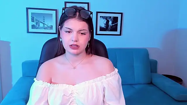 AdeliaKiss online show from 02.03.25