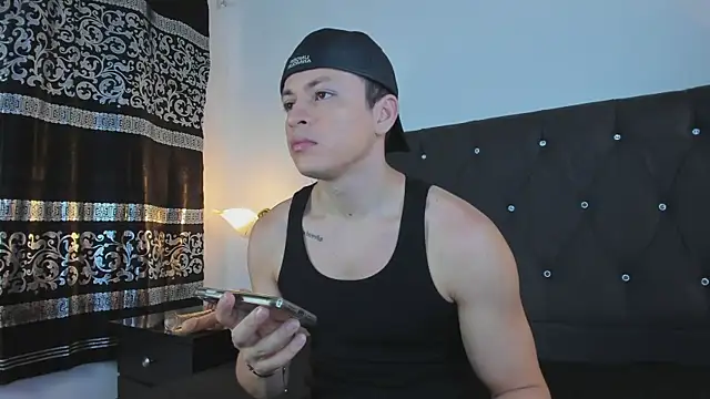 Snapshot of Angel_Cuervo chatting on 01.18.25 Angel Cuervo online show from 01.18.25