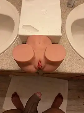 MaterialGolan online show from 04.18.26