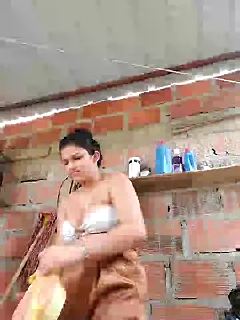 Snapshot of girl_milk1 chatting on 03.13.25 girl milk1 online show from 03.13.25