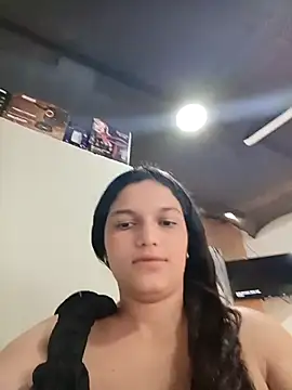 Snapshot of girl_milk1 chatting on 10.26.25 girl milk1 online show from 10.26.25