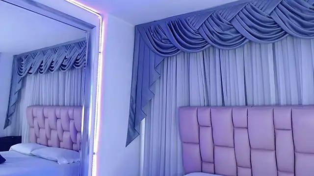 Zoe Vixen online show from 01.25.25