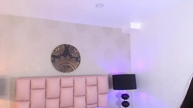 Zoe Vixen online show from 03.04.25