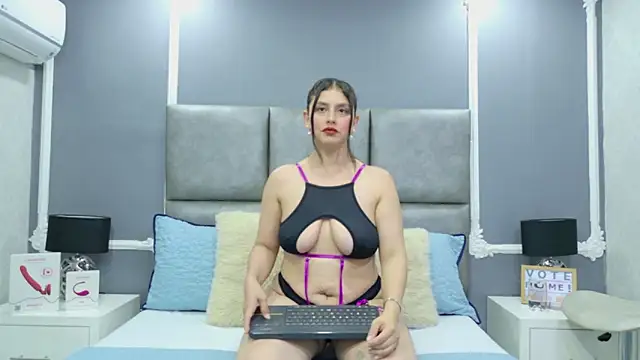 MadelineBeckert online show from 03.18.26