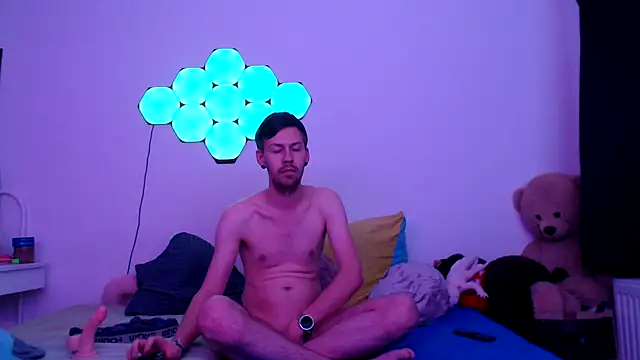 Snapshot of jonny-bisexual chatting on 10.19.25 jonny-bisexual online show from 10.19.25