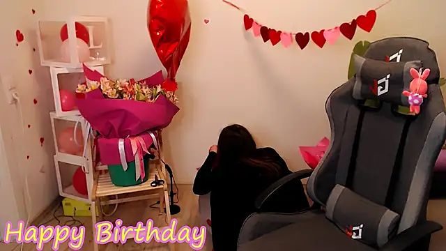 M Sensual online show from 04.15.26