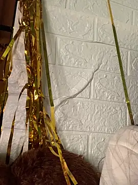 Snapshot of Sweety_008 chatting on 02.04.25 Sweety 008 online show from 02.04.25