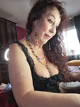 Snapshot of GypsyEsmeralda chatting on 04.26.26 GypsyEsmeralda online show from 04.26.26