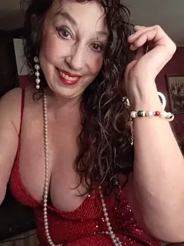 Snapshot of GypsyEsmeralda chatting on 06.04.26 GypsyEsmeralda online show from 06.04.26
