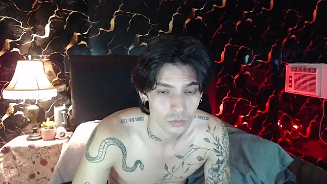 Apolo Hidalgo01 online show from 10.28.25