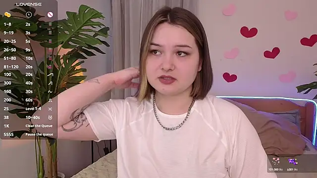 Alice Walters online show from 02.07.25