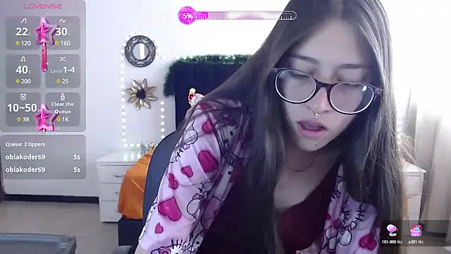 Snapshot of zoe_sweet5 chatting on 12.15.24 zoe sweet5 online show from 12.15.24