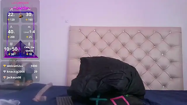 Snapshot of MiissKatiia chatting on 12.29.24 MiissKatiia online show from 12.29.24