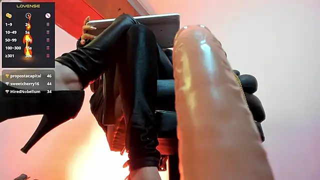 charlotte joliedart online show from 03.07.25