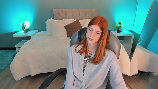 Nora Vennucci online show from 10.29.25