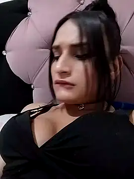 Pussycat 9999 online show from 12.16.24