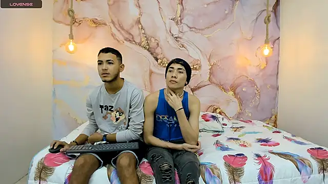 StrawwBoys online show from 12.11.24