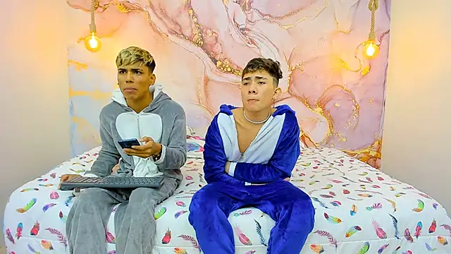 StrawwBoys online show from 12.14.24