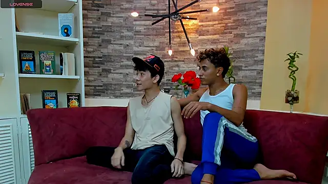 StrawwBoys online show from 03.19.25