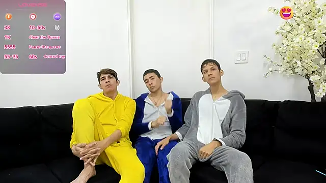 StrawwBoys online show from 10.07.25