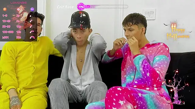 StrawwBoys online show from 10.30.25