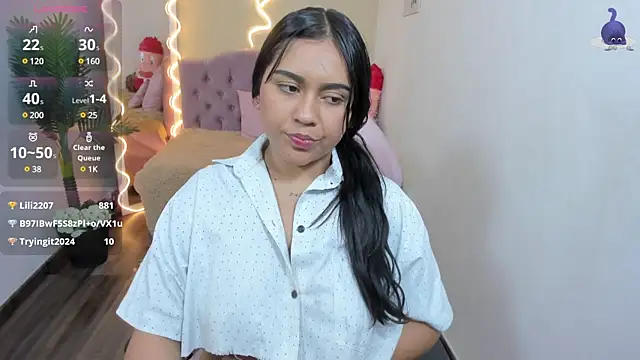Snapshot of kendra_tay chatting on 03.05.25 kendra tay online show from 03.05.25