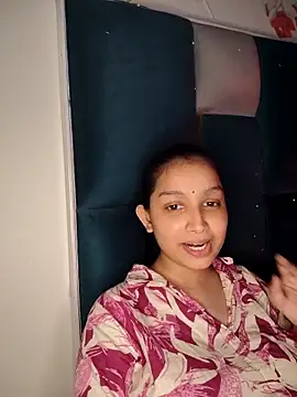 Snapshot of Aleena_Rai chatting on 09.14.25 Aleena Rai online show from 09.14.25