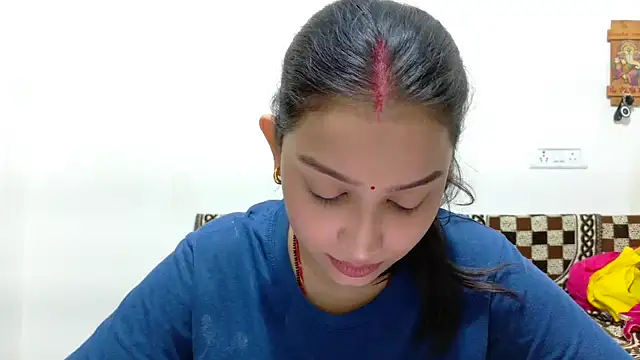 Aleena Rai online show from 10.14.25