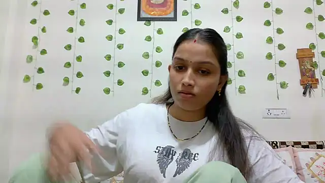 Aleena Rai online show from 11.14.25
