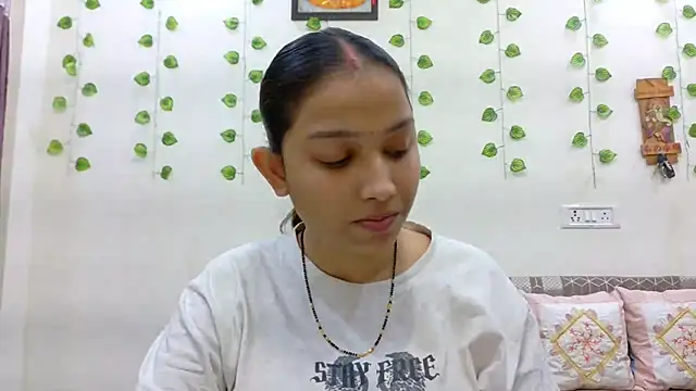 Aleena Rai online show from 11.26.25