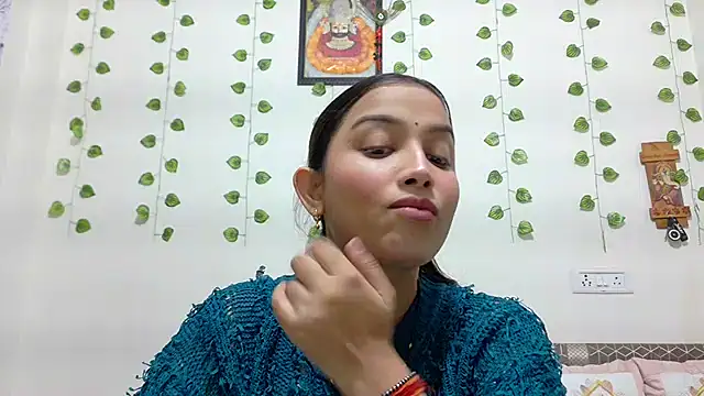 Aleena Rai online show from 11.27.25