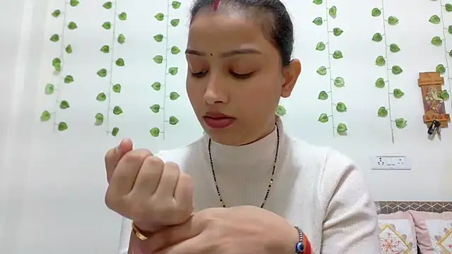 Aleena Rai online show from 11.29.25