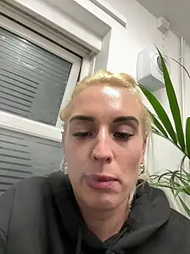 Snapshot of Barbie_26 chatting on 12.05.24 Barbie 26 online show from 12.05.24