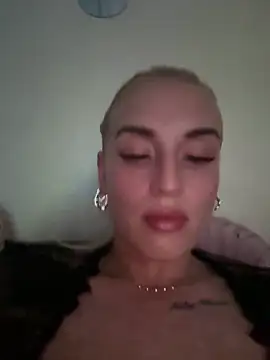 Snapshot of Barbie_26 chatting on 12.23.24 Barbie 26 online show from 12.23.24