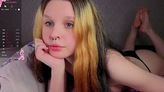 Hi Kitti online show from 03.24.26