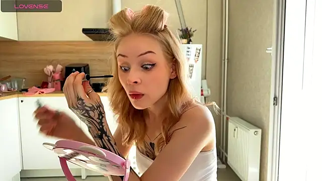 lisa barbie online show from 05.19.26
