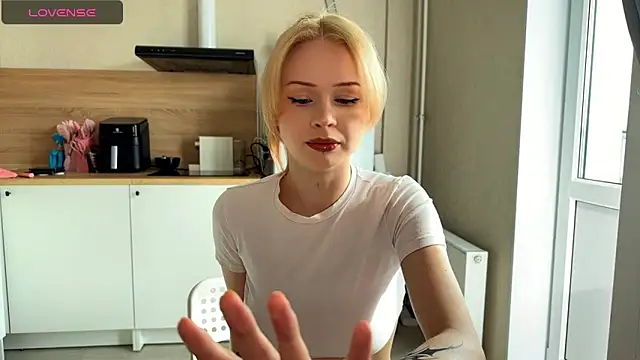 lisa barbie online show from 05.21.26
