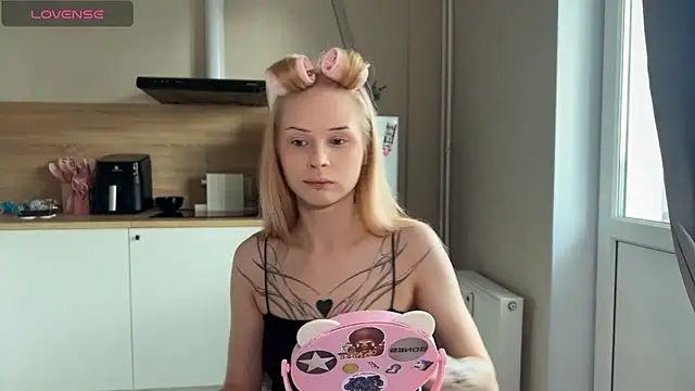 lisa barbie online show from 05.31.26