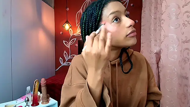 Zia Green online show from 01.12.25