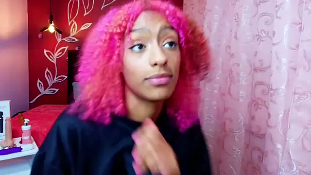 Zia Green online show from 03.20.25