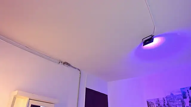 Amy Kiitty  online show from 09.16.25