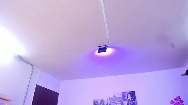 Amy Kiitty  online show from 11.26.25