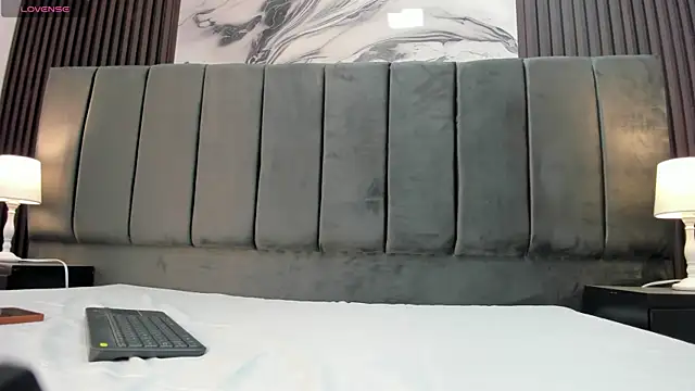 KarinaSimonz online show from 04.17.26